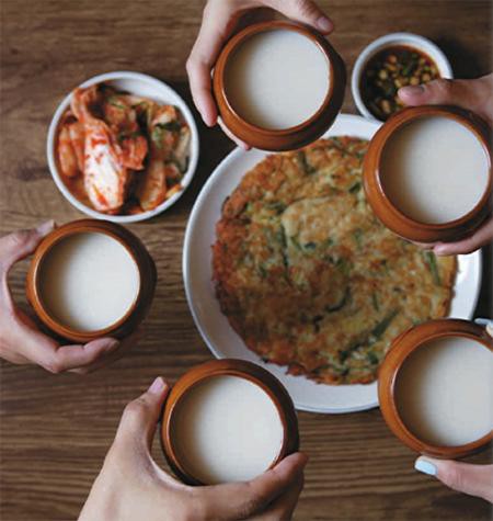 Đâu là loại rượu gạo Hàn Quốc tốt, được ưa chuộng nhất hiện nay? 